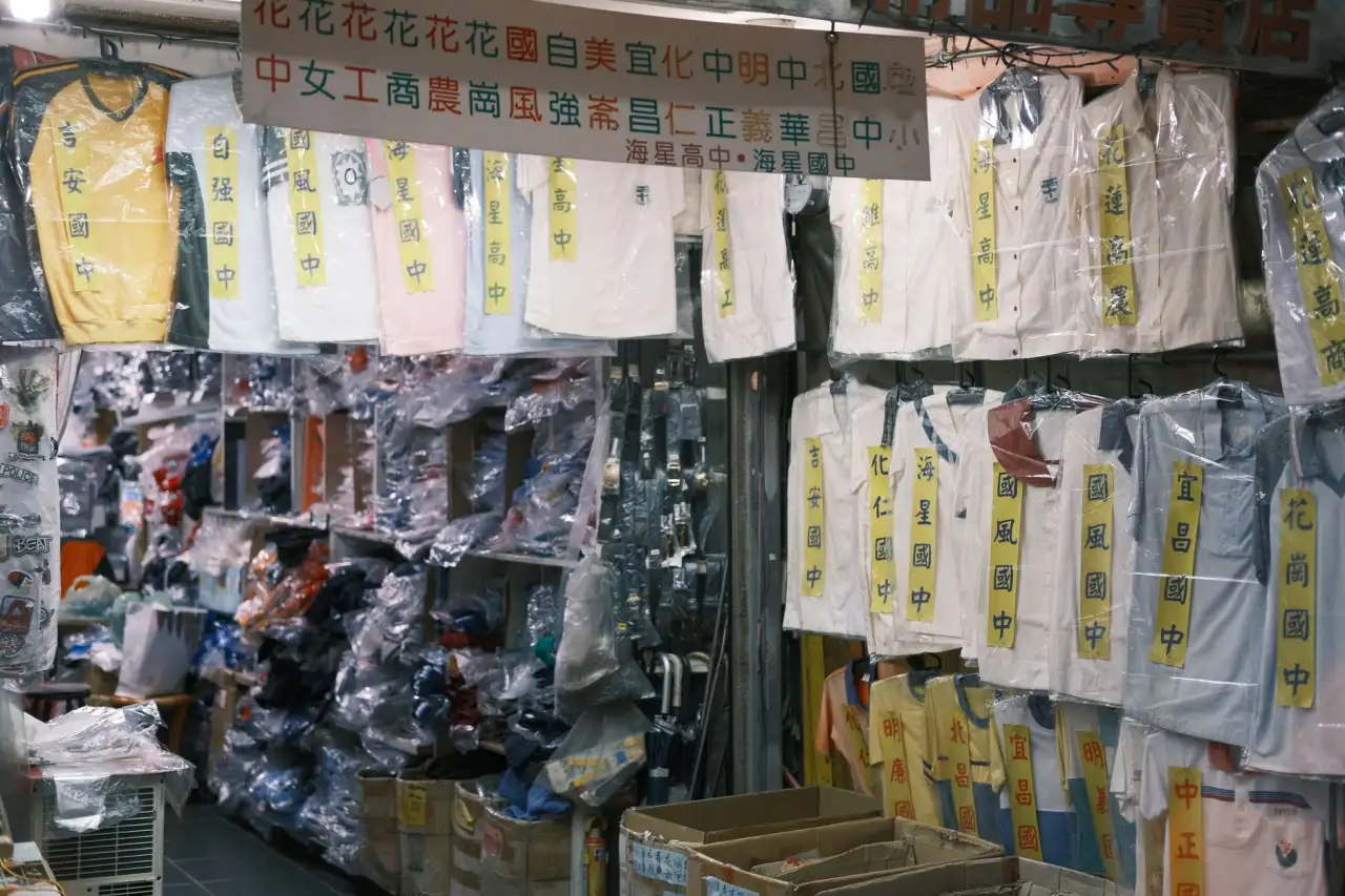 商用厨具不锈钢材质对比及耐久性评估方法