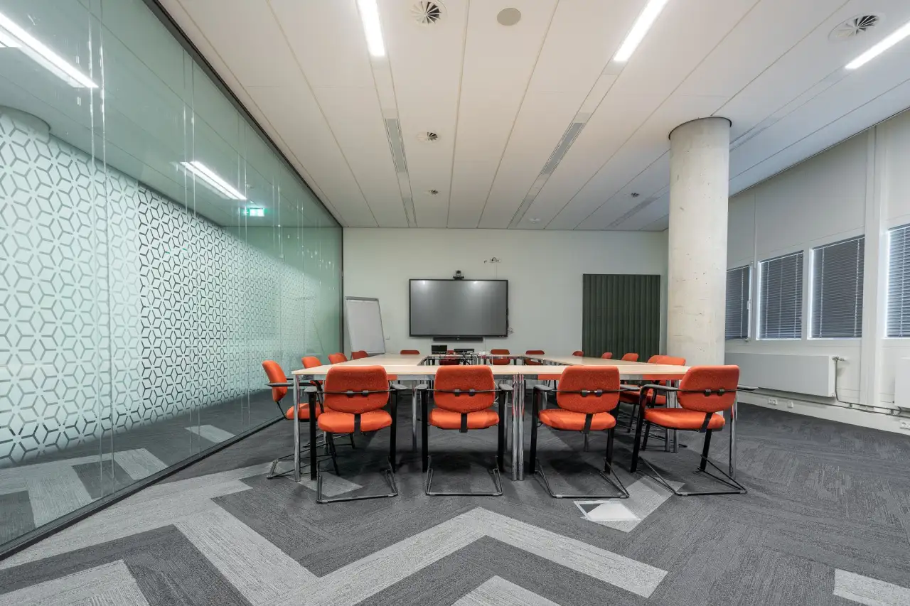 上海沉山贸易厨具餐具系列产品材质与工艺对比分析