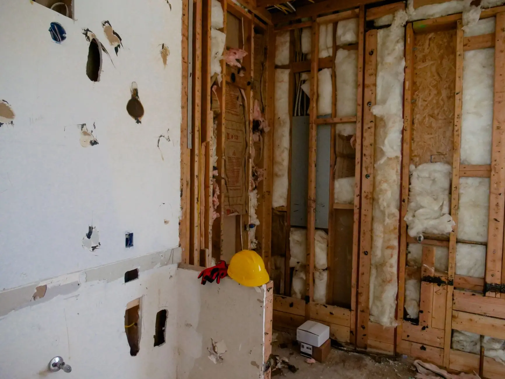 家用厨具餐具材质对比及清洁保养技术要点