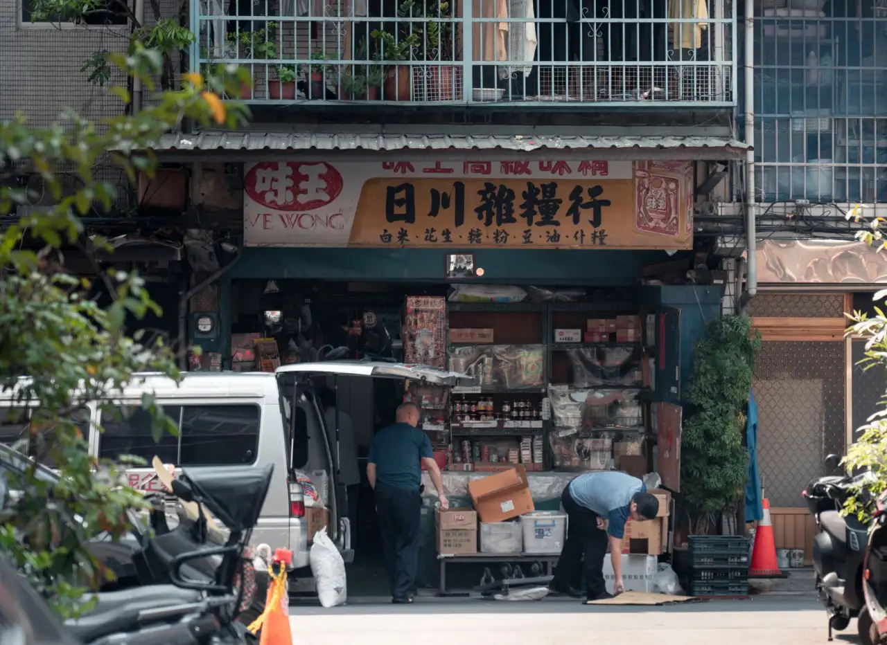 上海餐饮企业厨具餐具采购指南：如何选择稳定可靠的批发供应商
